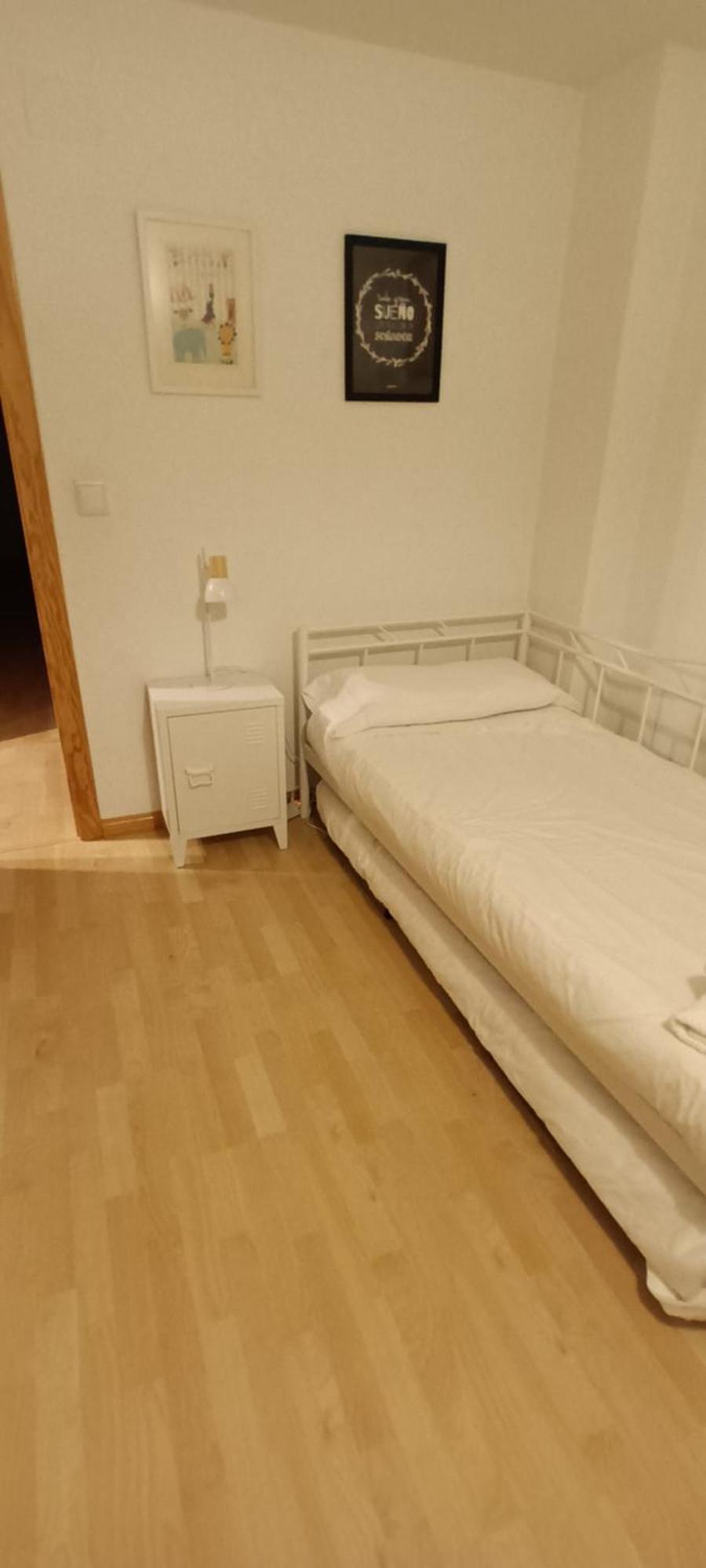 En El Pleno Centro De Biescas Con Garaje, Ascensor Y Wifi Lägenhet Exteriör bild